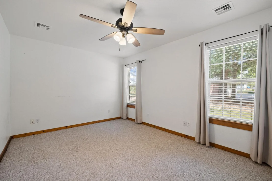 Photo of 179 Rainbow DR