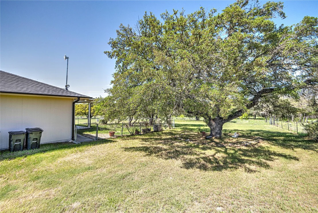 Photo of 1301 Oak Spring RD
