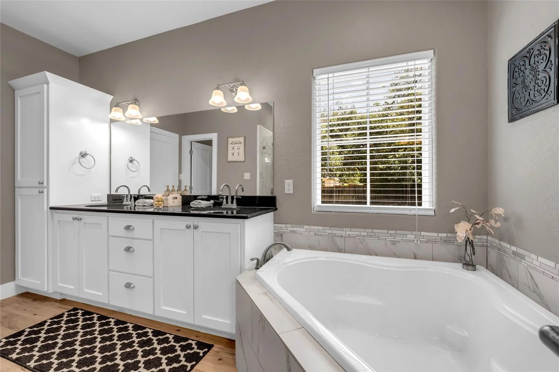Photo of 113 Winding Oak DR