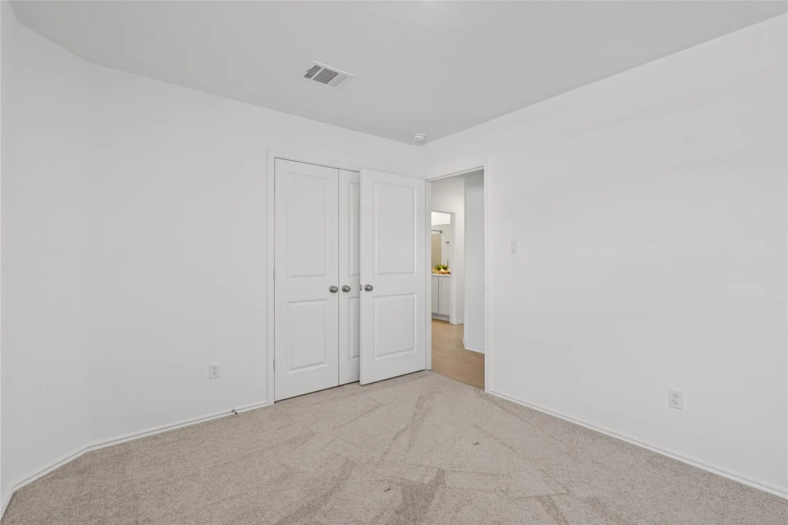 Photo of 101 Sunrise Oak CV