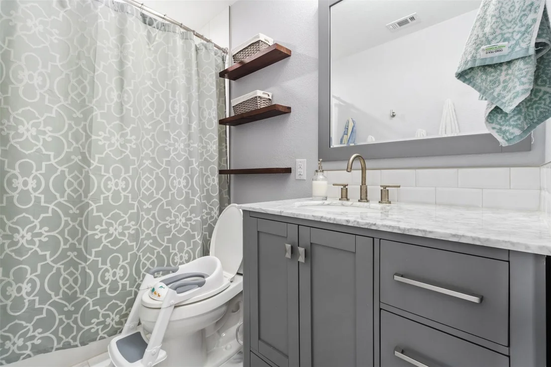 Photo of 4300 Cisco Valley DR
