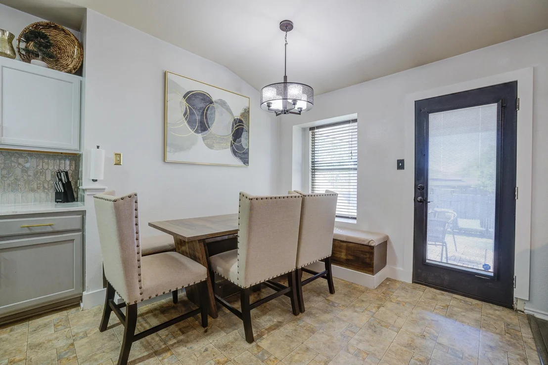 Photo of 1201 N Darjeeling DR