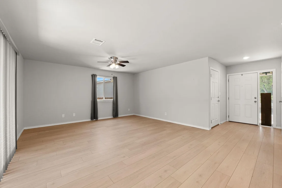 Photo of 112 Brianna CIR