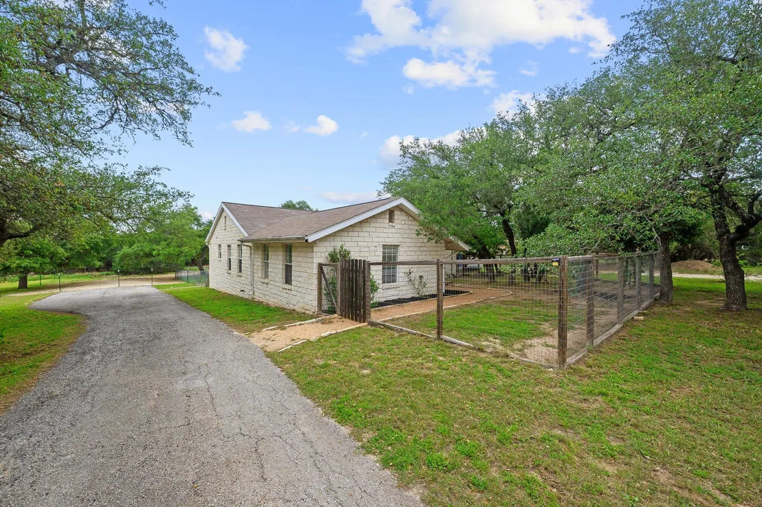 Photo of 2110 Spring Valley DR