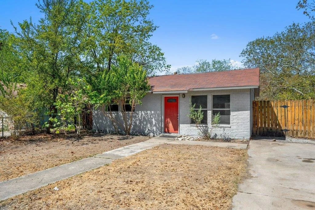 Photo of 1304 Lily TER