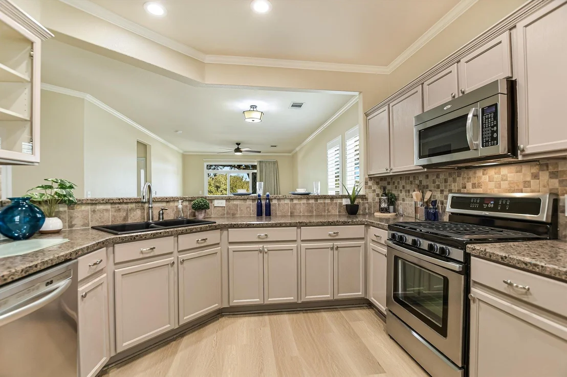Photo of 215 Bonham LOOP