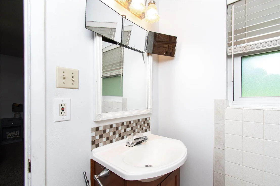 Photo of 531 Santa Rosa RD