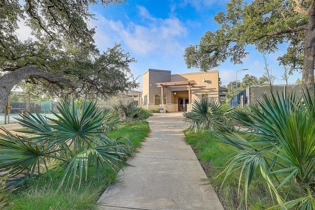 Photo of 7414 Dallas DR