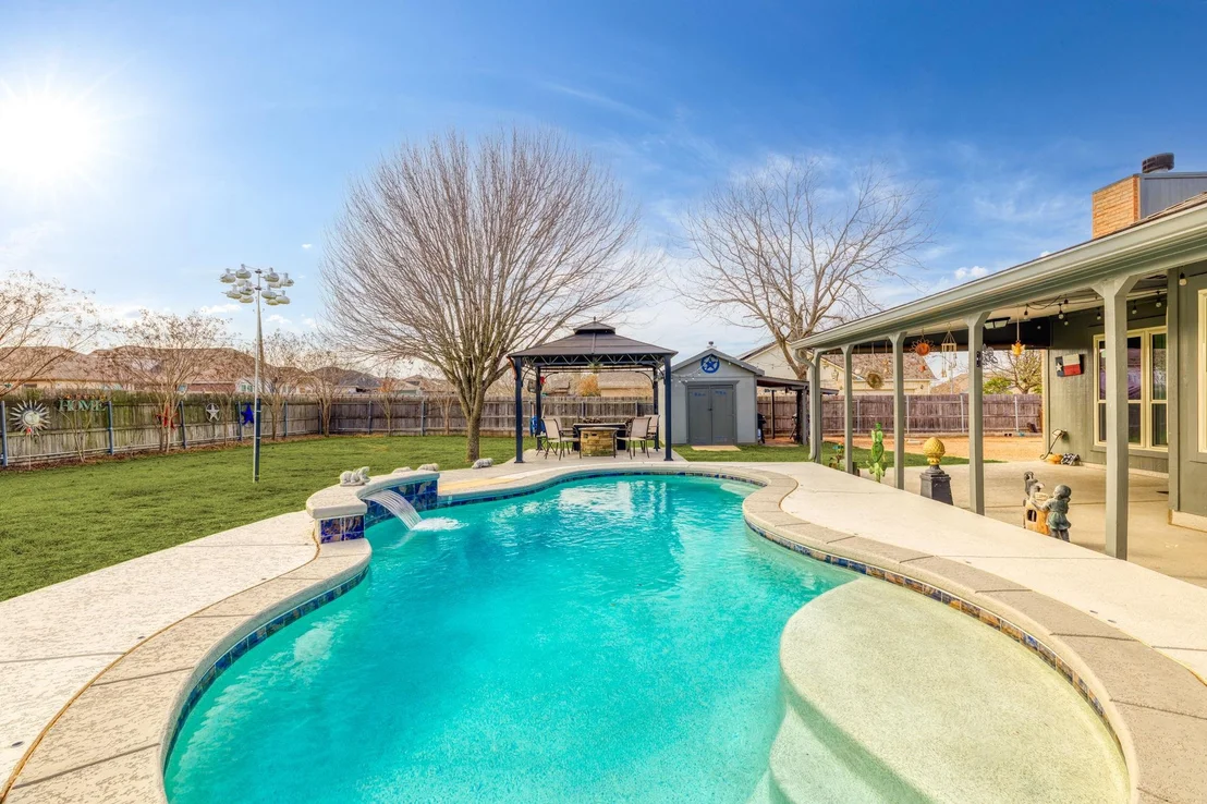 Photo of 101 Brazos DR