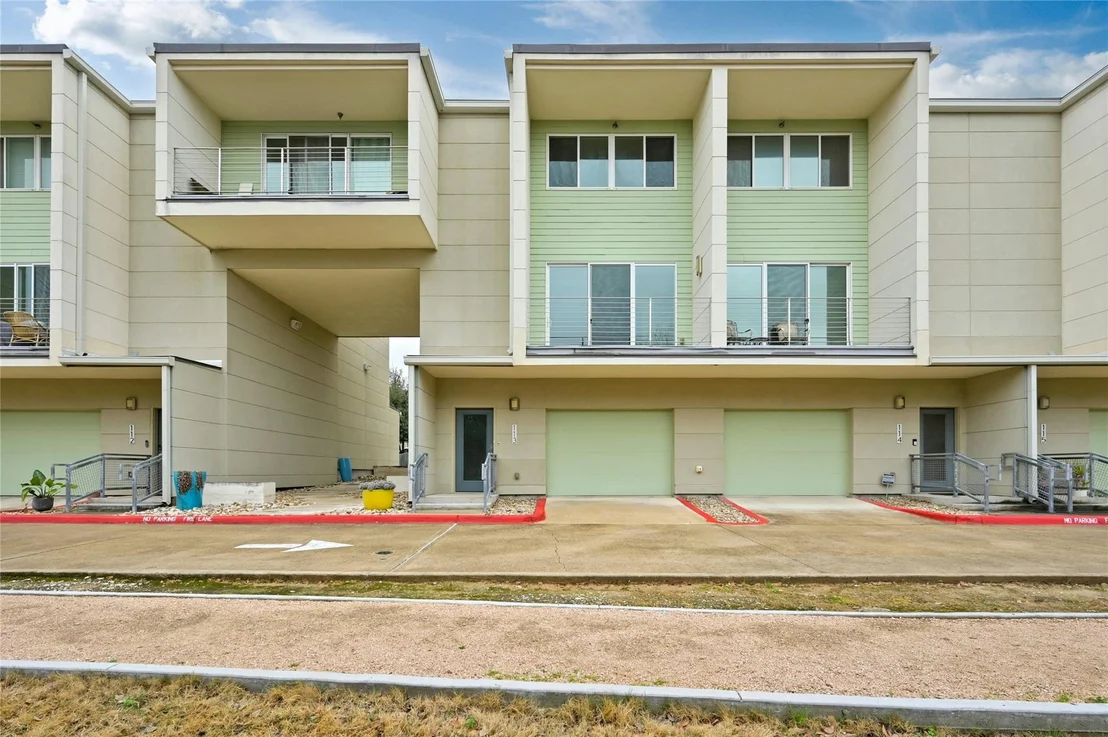 Photo of Unit 113 at 604 N Bluff DR