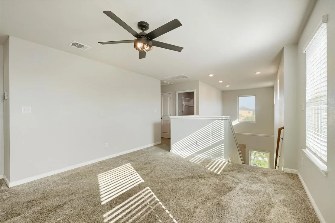 Photo of 148 Mountain Valley ST