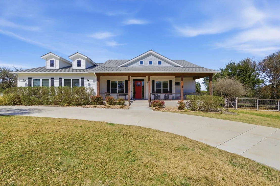 Photo of 219 Skyline RD
