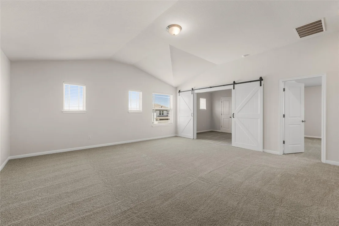 Photo of 6044 Genova PL