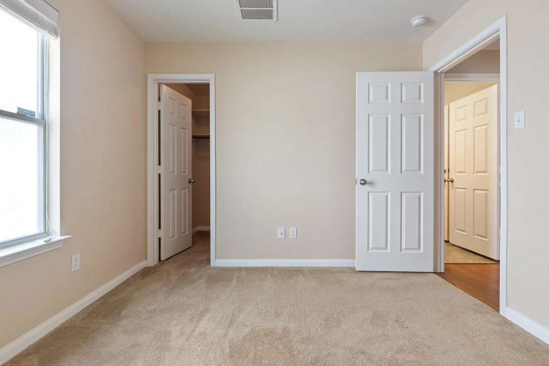 Photo of 11400 Ashbrook DR