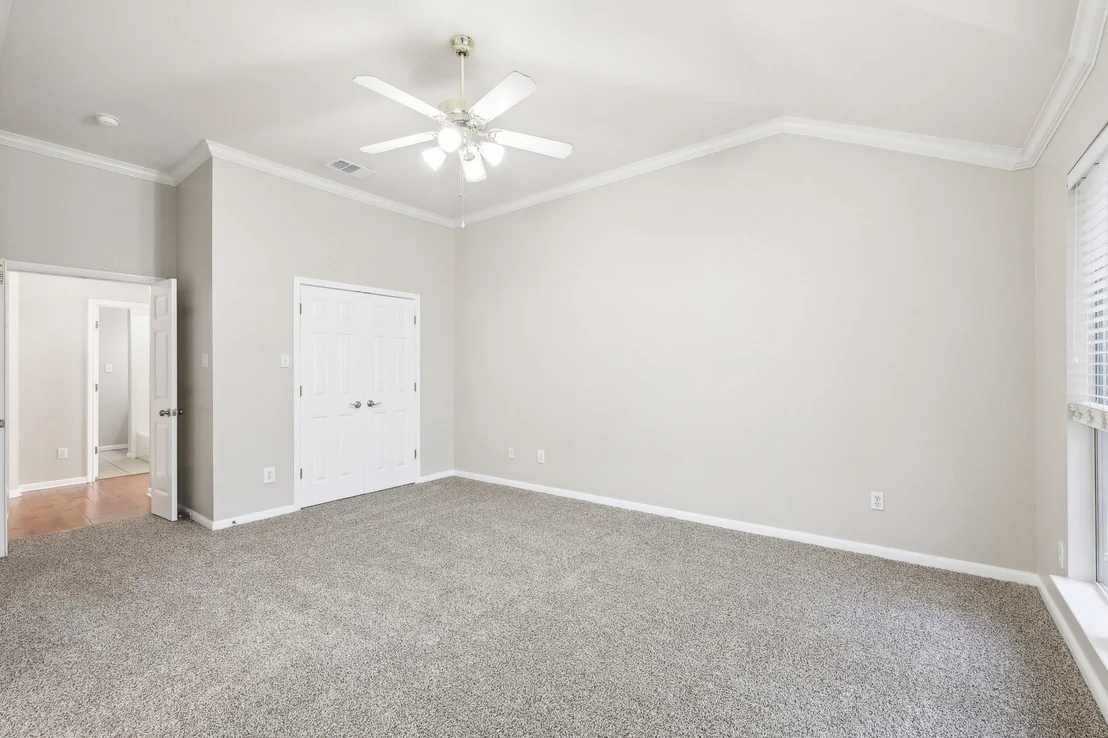 Photo of 127 Hickory LN
