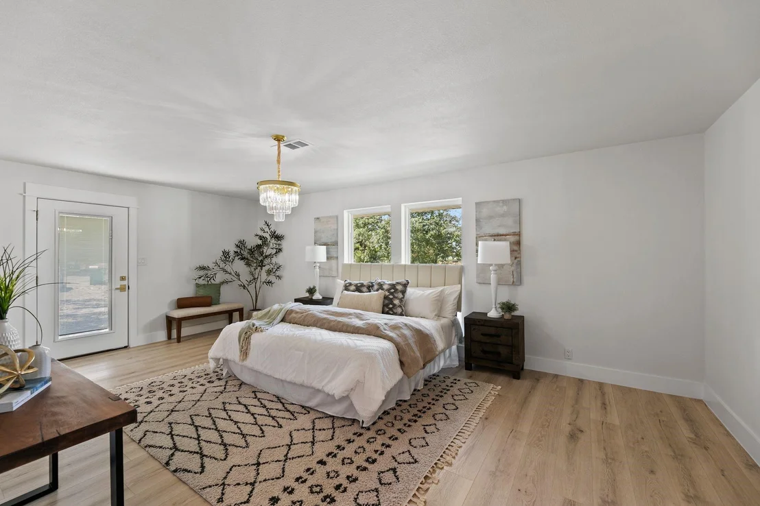 Photo of 601 S Chaparral