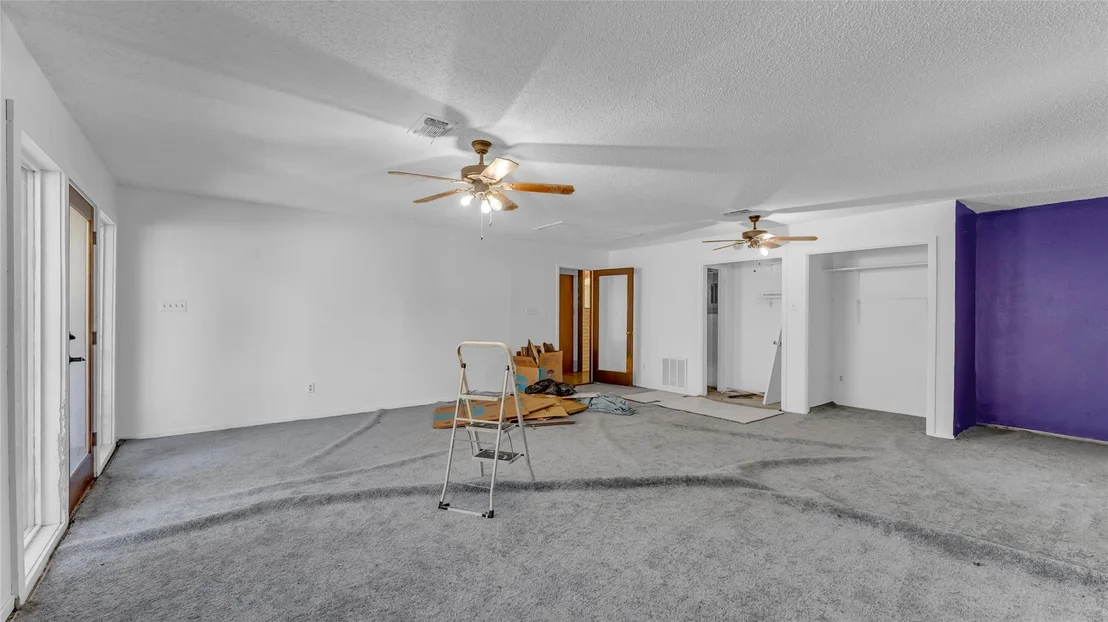 Photo of 313 Geneva LN
