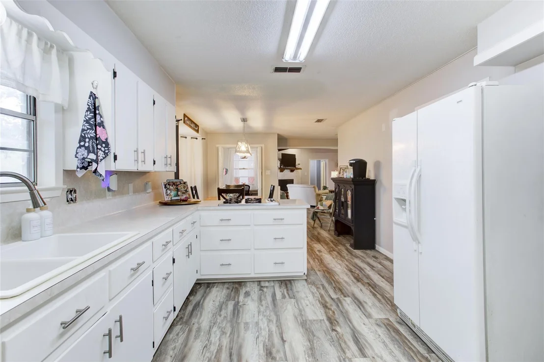 Photo of 400 N Brazos ST