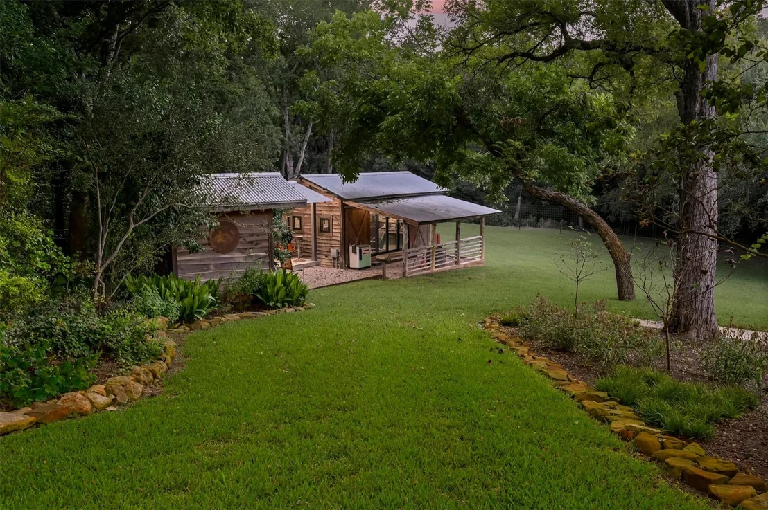 Photo of 2212 River Hills RD