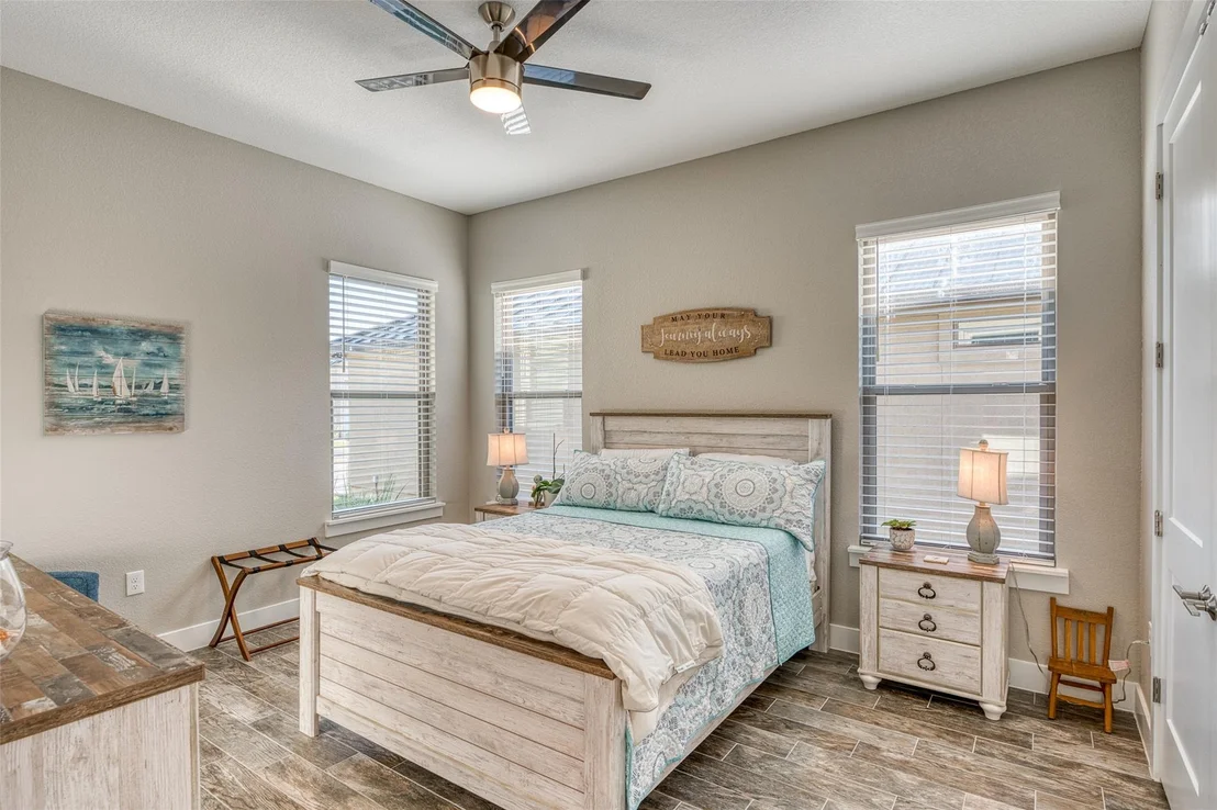 Photo of 317 Parallel Circle CIR