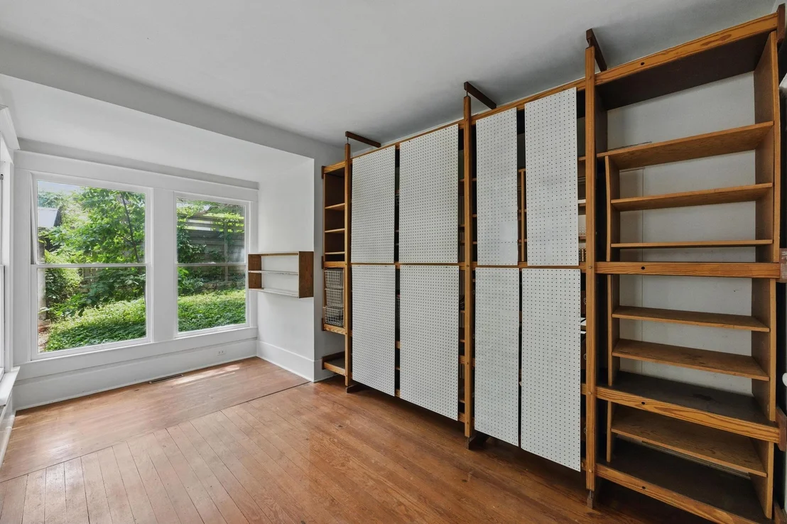 Photo of 1611 Alameda DR