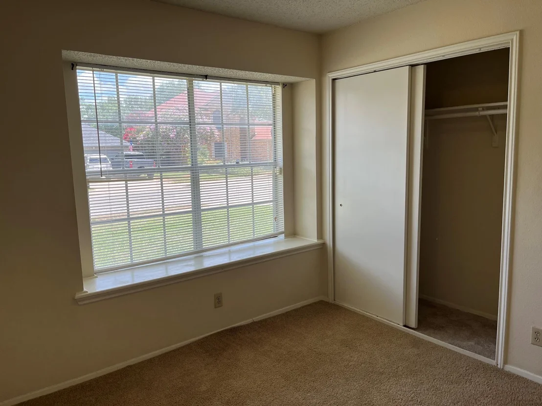 Photo of 1013 Forest TRL