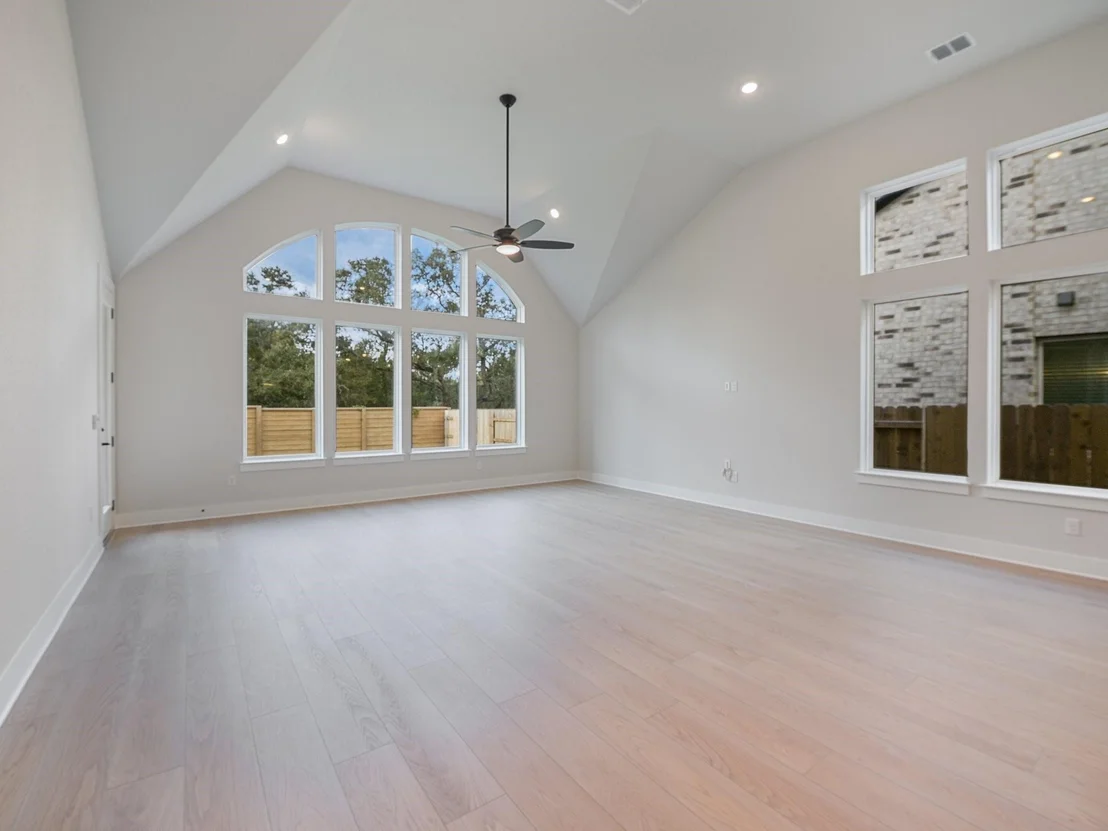 Photo of 298 Smithsonian LN