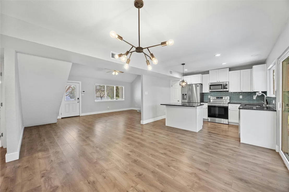 Photo of 3106 Leaf CIR