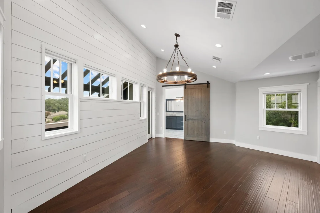 Photo of 5102 Beverly Hills DR