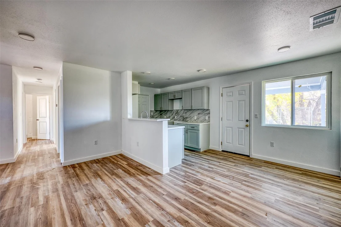 Photo of 4905 Nesting WAY