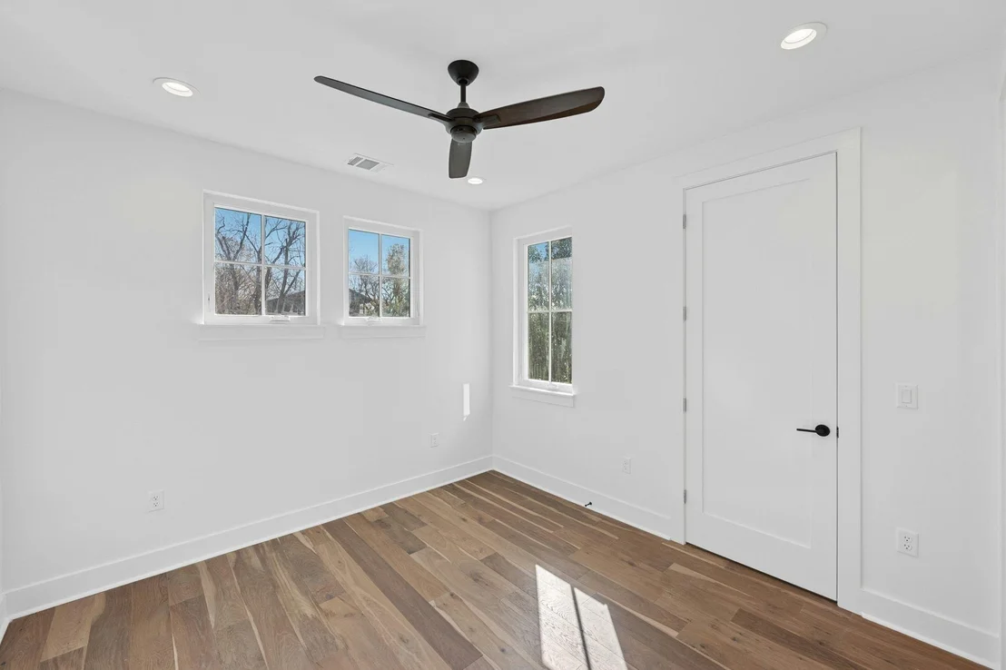Photo of 4606 Evans Ave