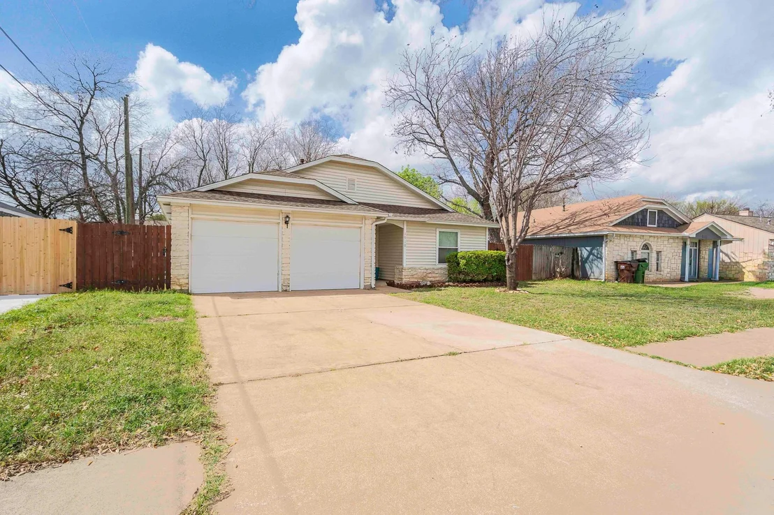 Photo of 1910 Andover DR