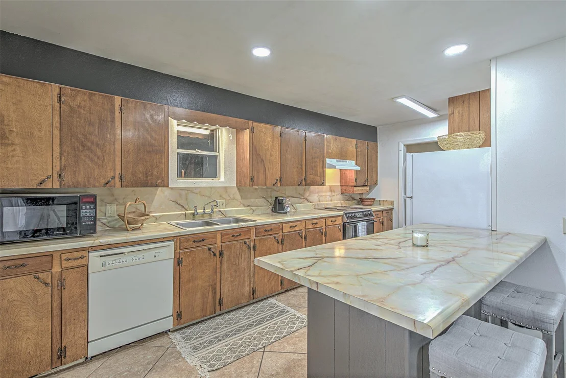 Photo of 5304 Bedford