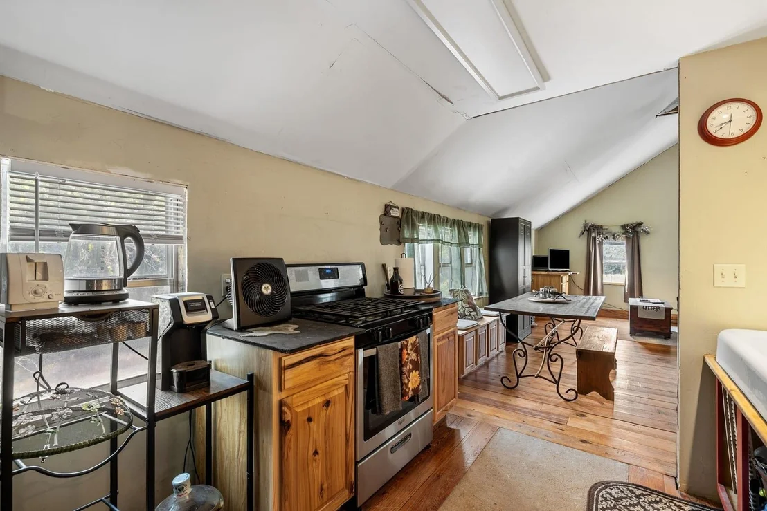 Photo of 242 Cody LN