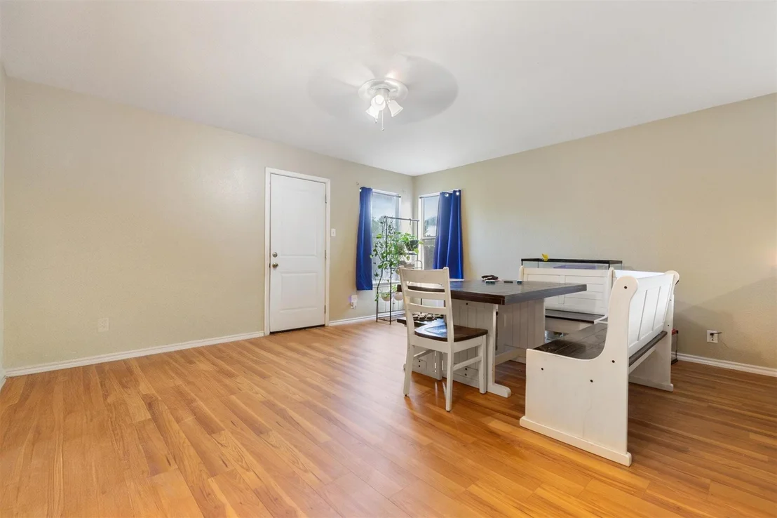 Photo of 4101 Louise Lee DR