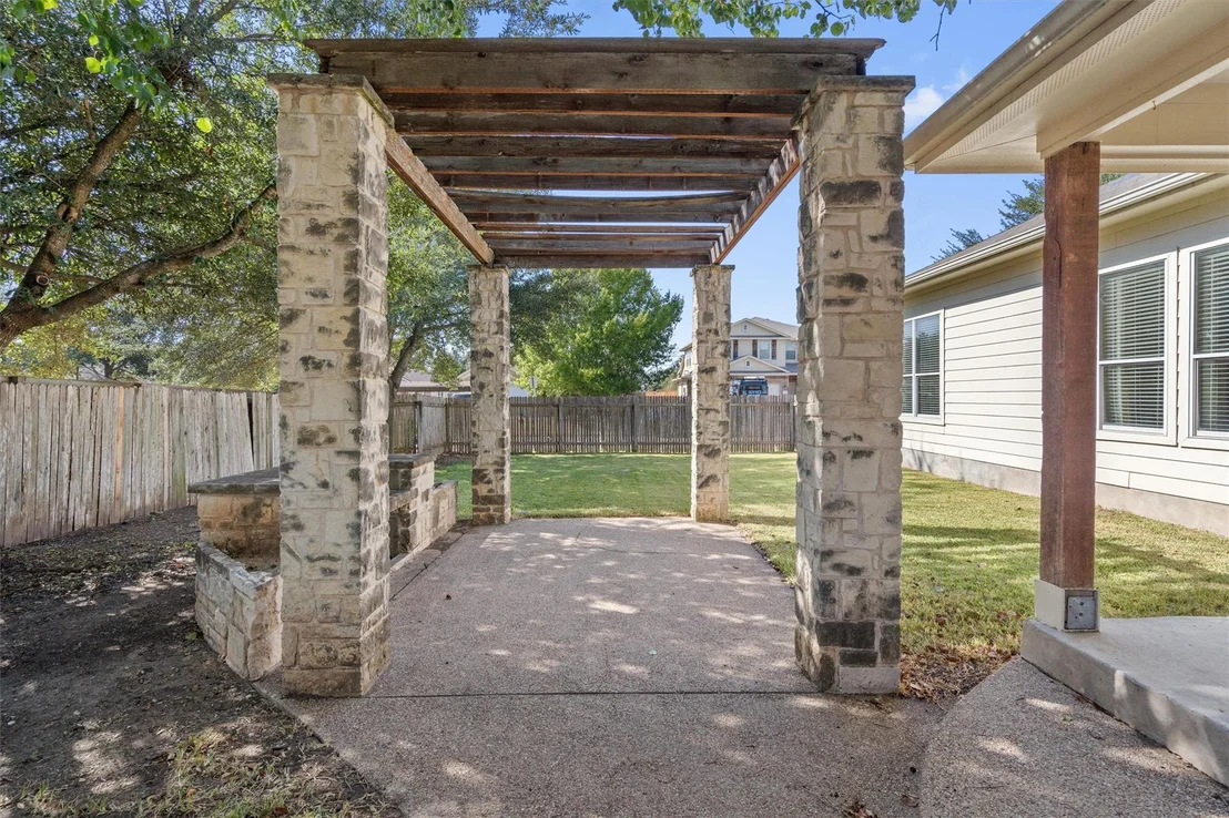 Photo of 1502 Uvalde DR