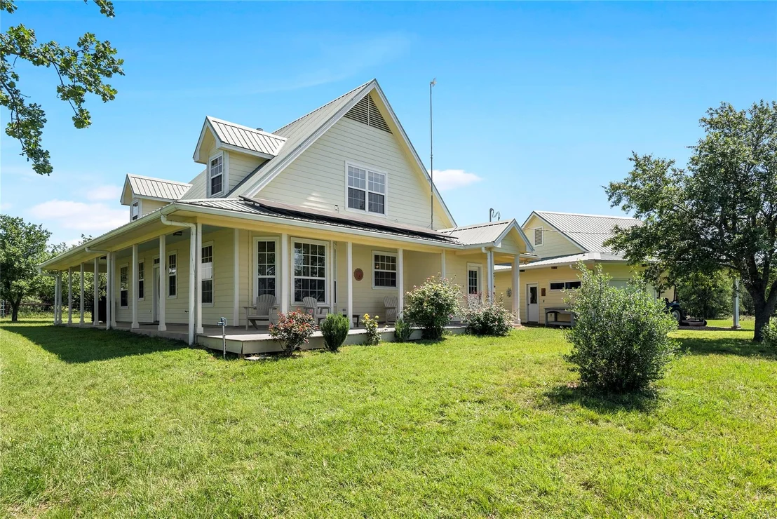 Photo of 928 Upper Elgin River RD