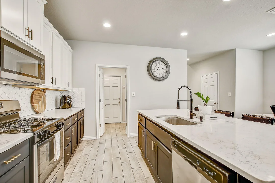 Photo of 495 Eves Necklace DR