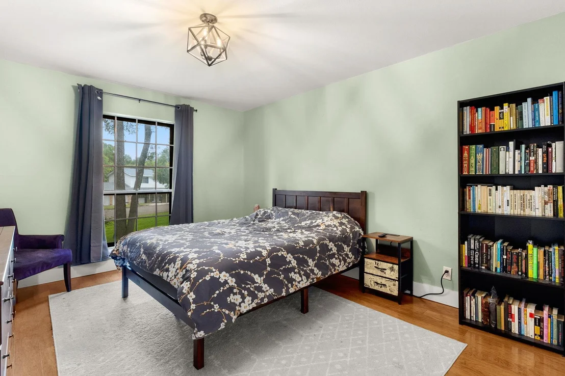 Photo of 112 Ridgeway DR