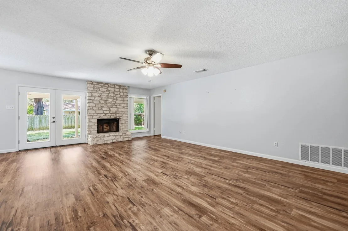Photo of 5509 Porsche LN