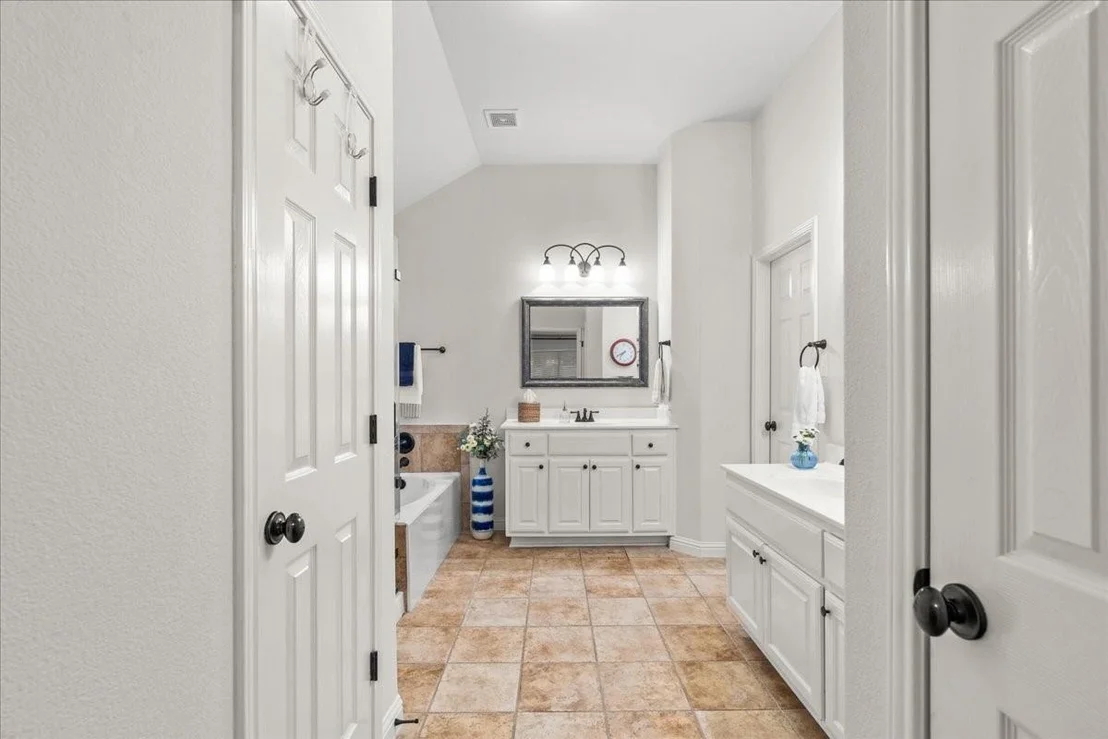Photo of 843 Zappa DR