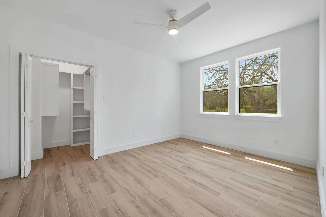 Photo of 420 Bedford DR
