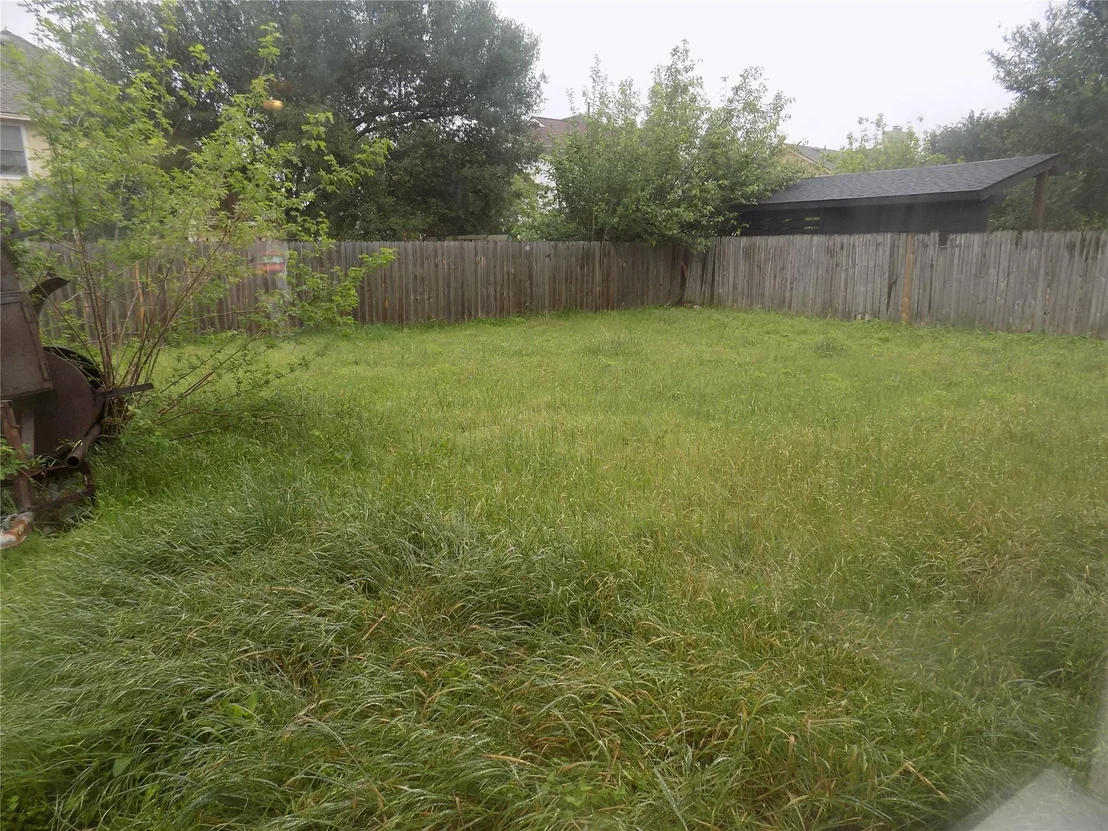 Photo of 301 THUNDERBAY DR
