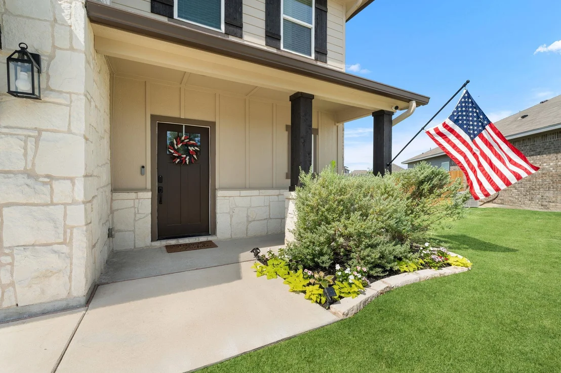 Photo of 10239 Six Shooter LN