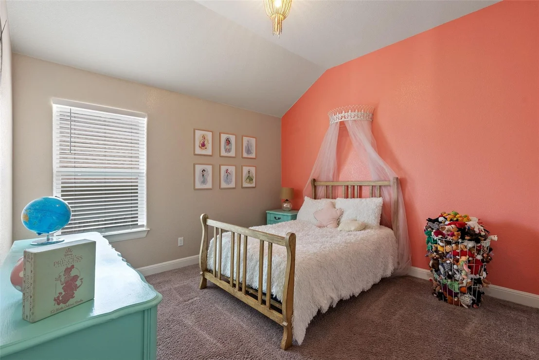 Photo of 396 Gunnison WAY