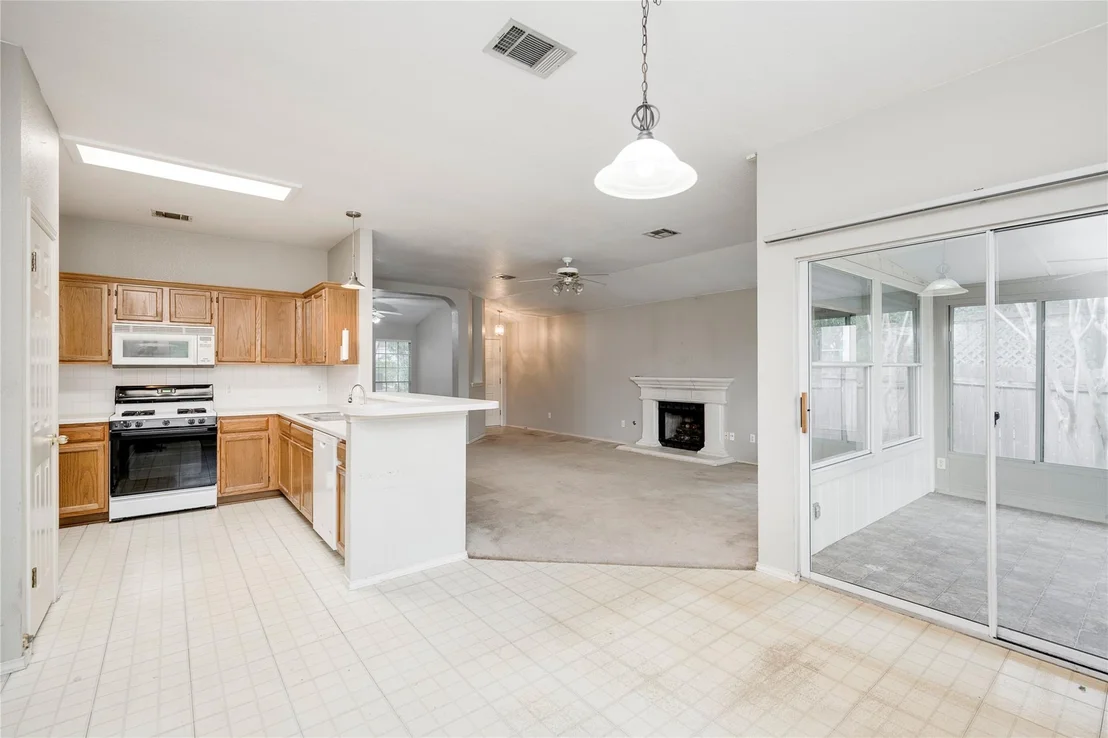 Photo of 1404 Wheatfall LN