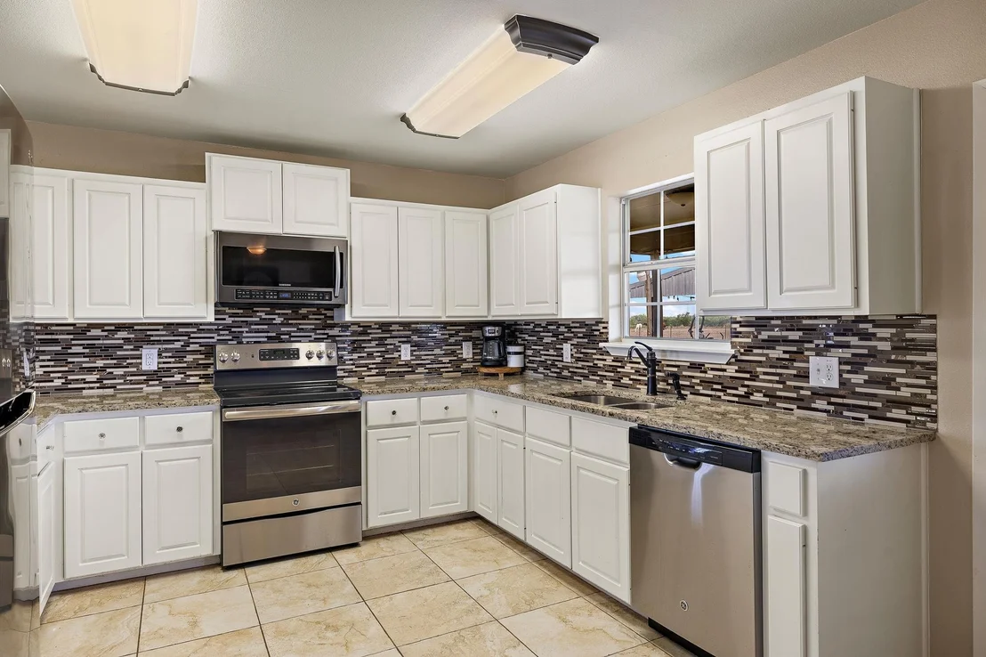 Photo of 851 County Road 454 RD