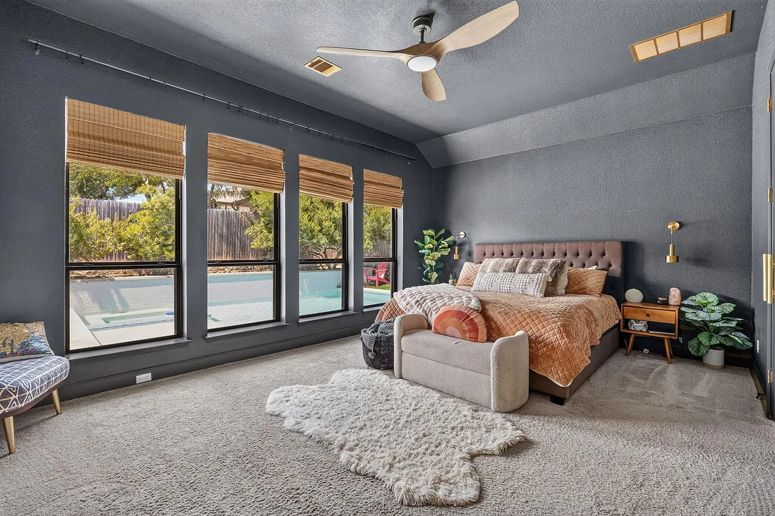 Photo of 301 Carpenter Hill DR