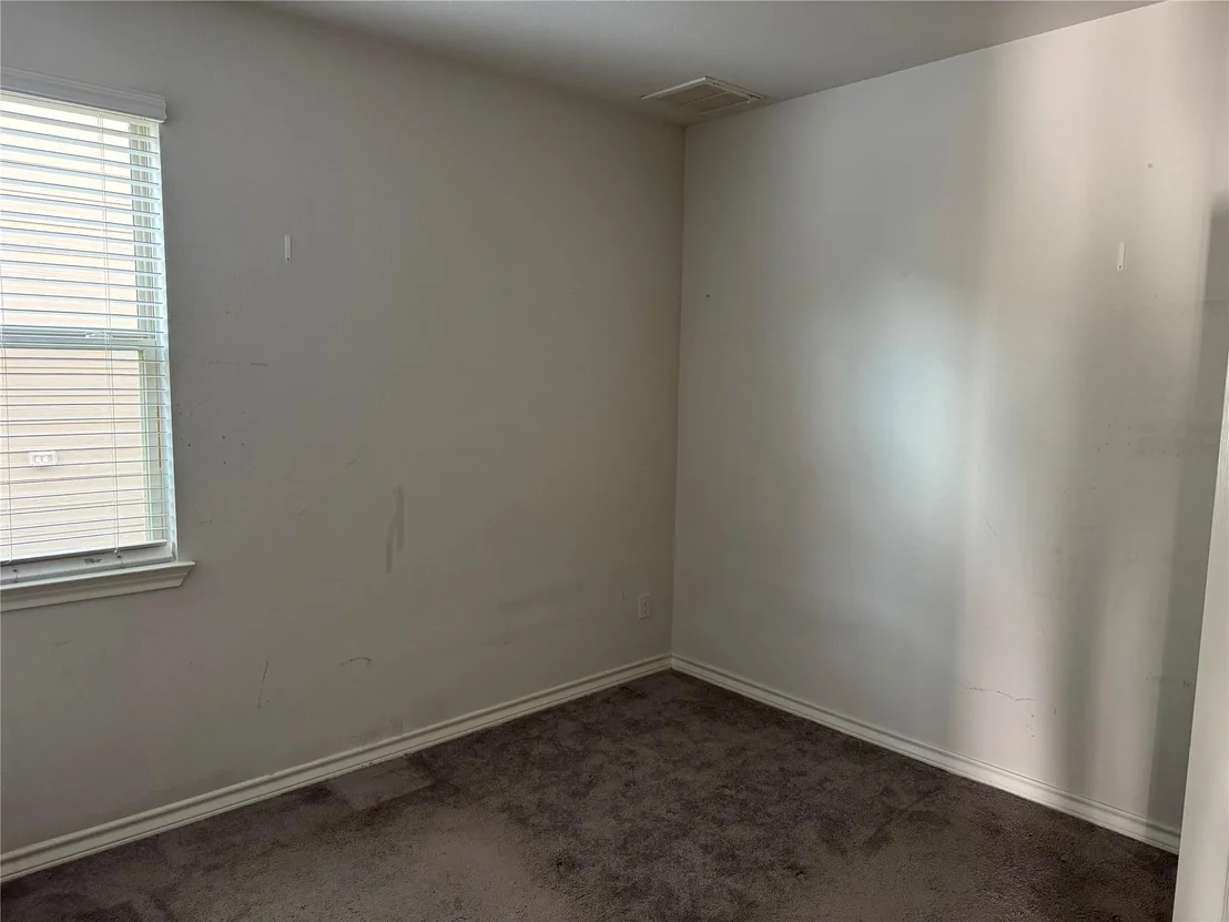 Photo of 333 Capstone RD