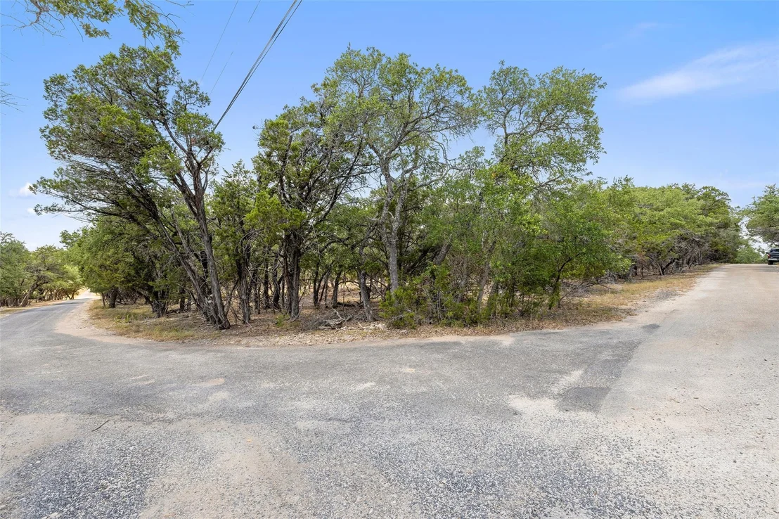 Photo of 19 Spring Valley DR
